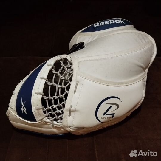Хоккейные перчатки вратарские