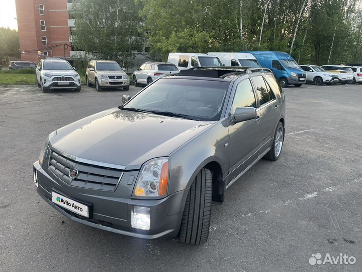 Cadillac SRX 4.6 AT, 2004, 241 000 км