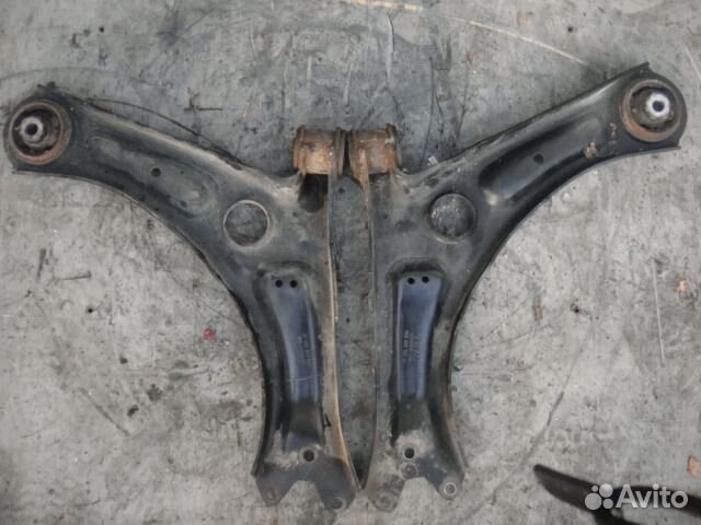 Рычаг передний левый правый VW VAG