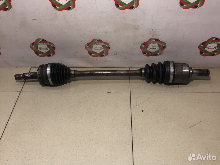 Hyundai Solaris 2 Передний левый привод