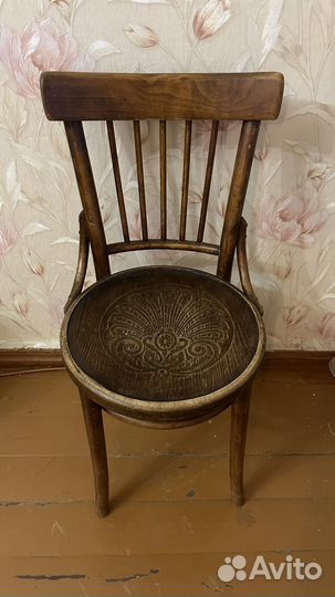 Стулья венские с тиснением