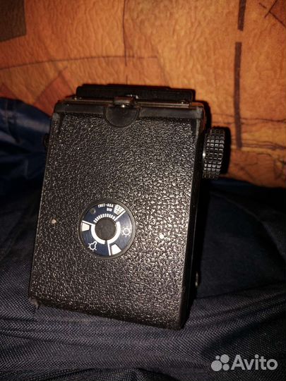 Пленочный фотоаппарат любитель 166