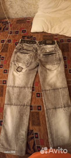 Джинсы