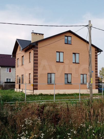 Дом 207 м² на участке 16 сот.