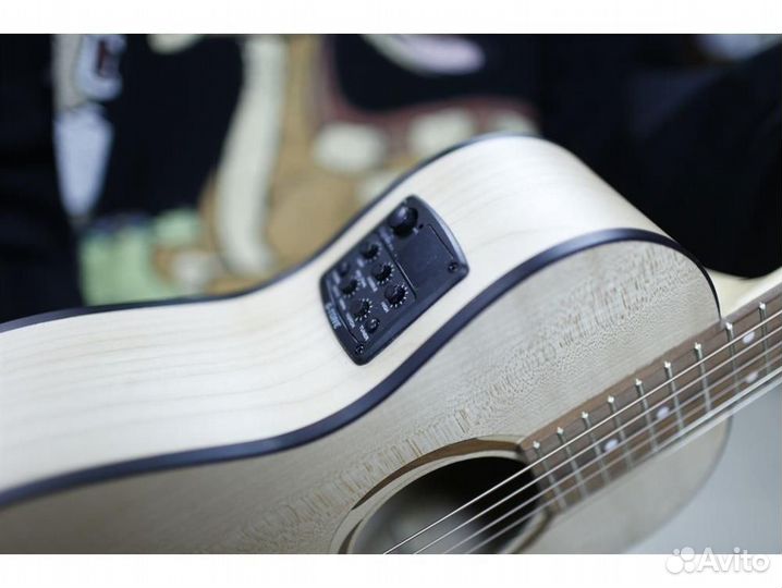 Poni TR3-1 электроакустическая тревел-гитара