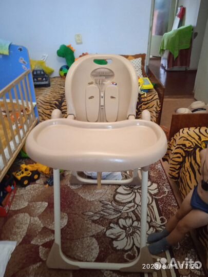 Стульчик для кормления