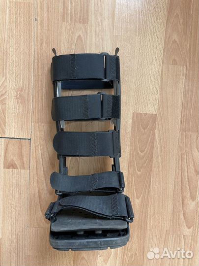 Тутор на голеностопный сустав