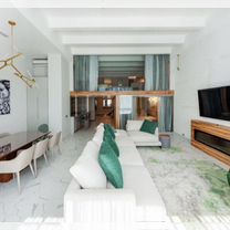 3-к. квартира, 210 м², 4/6 эт.