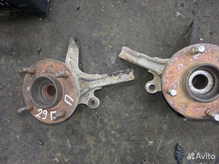 Кулак поворотный Almera N16 Classic