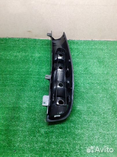 Фонарь задний левый Mercedes Vito W639