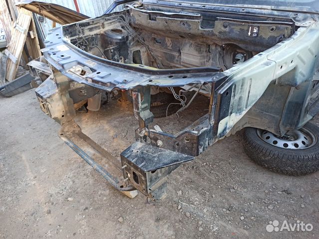 Верхняя рамка телевизор Land Rover Freelander 1