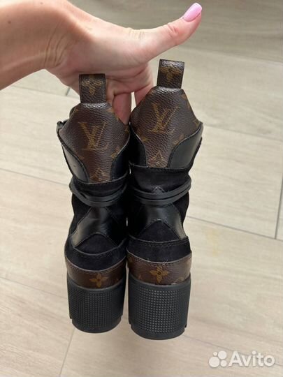 Louis vuitton desert boots