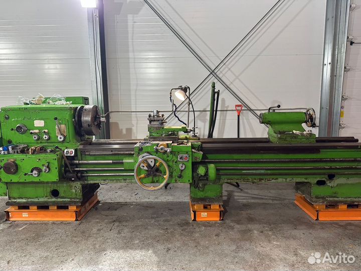 Токарный станок по металлу