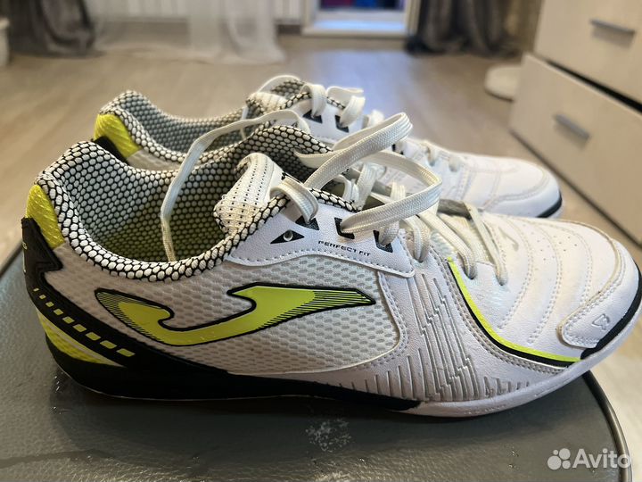 Футзалки 42 размер, футбольная обувь