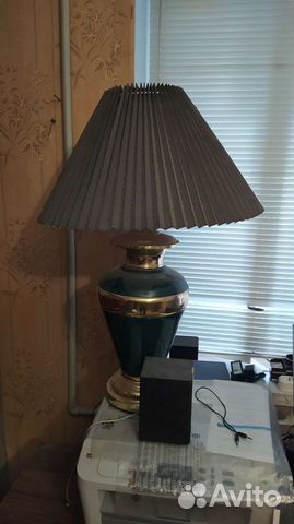 Лампа настольная