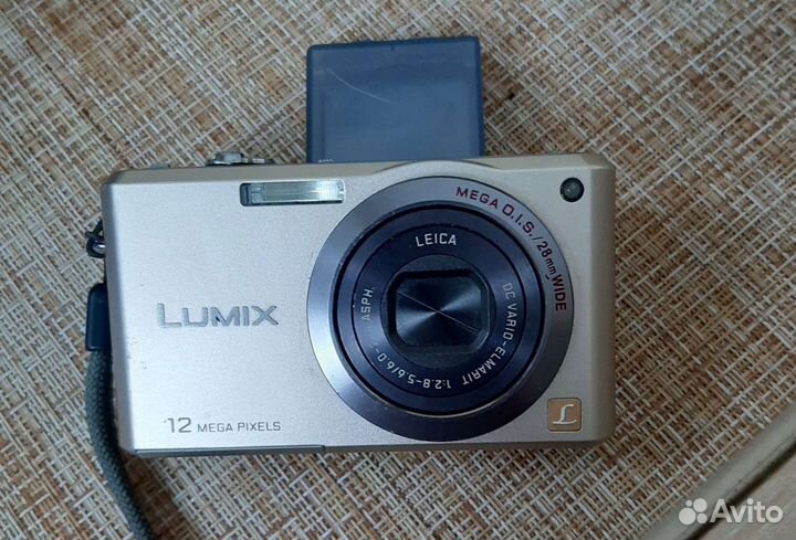 Цифровая фотокамера Panasonic Lumix