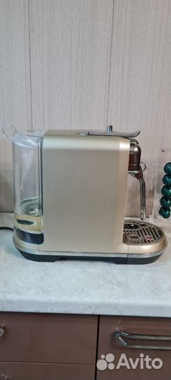 Капсульная кофемашина bork