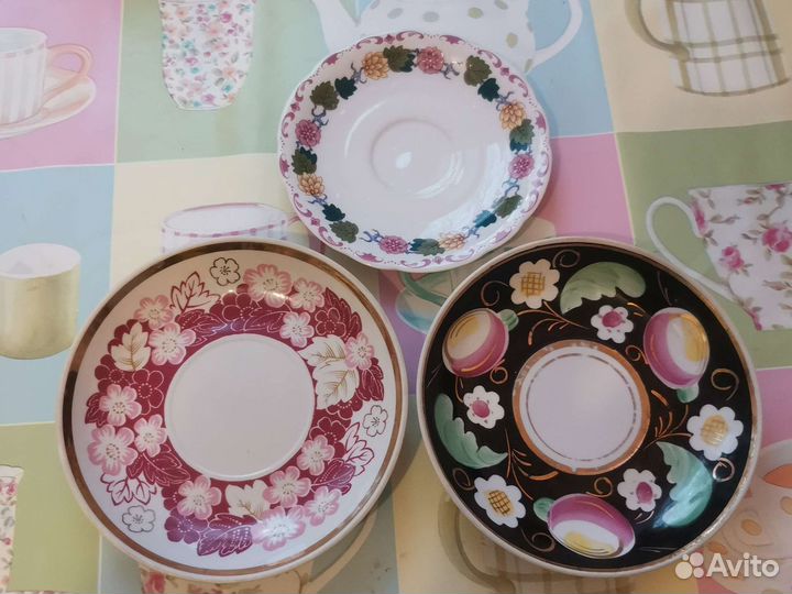 Блюдца от старых сервизов