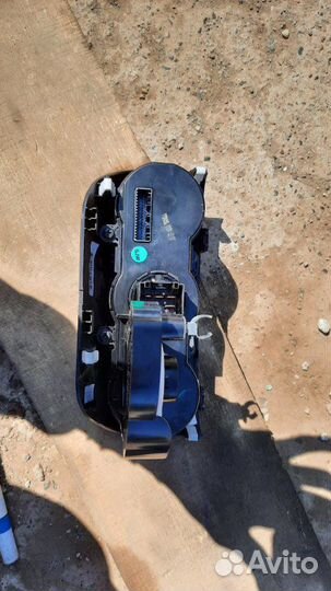 Блок управления печкой Kia Rio 3 G4FC 2015