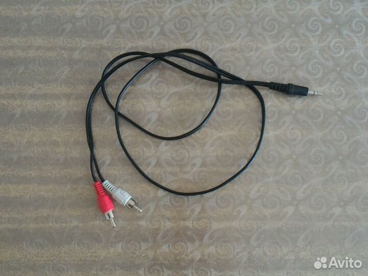 Беспроводные наушники Sony со станцией