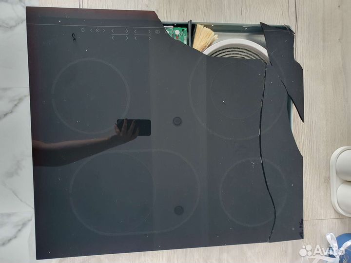 Электрическая варочная панель Gorenje ECT643bcsc