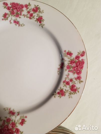 Набор столовых тарелок “Роза”, Япония