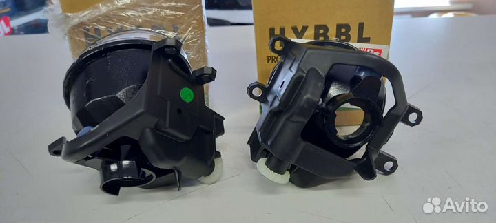 Фара противотуманная Toyota Corolla Avensis Auris