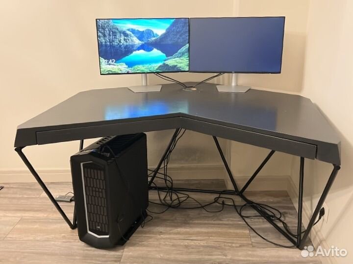 Письменный стол бу угловой Archpole