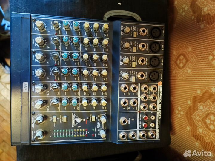 Микшерный пульт