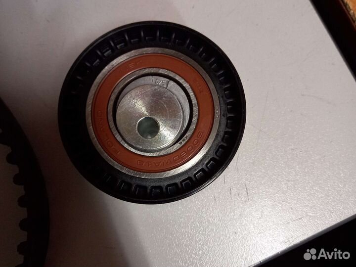 Ремень грм +ролик 8кл. Ларгус (6110)