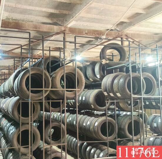 Bridgestone Blizzak LM-80 Evo 215/60 R17 96M