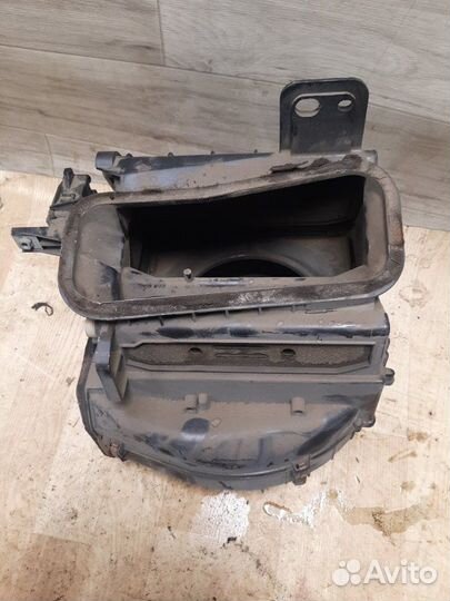 Корпус мотора печки Toyota Harrier MCU10W 1MZ-FE