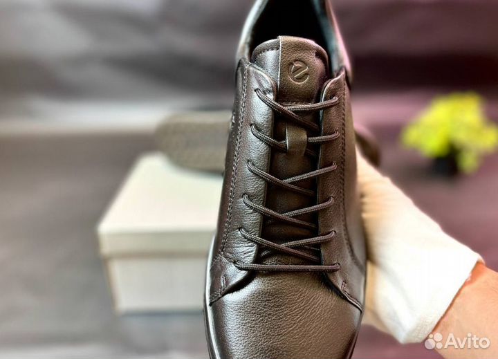 Кроссовки Ecco надежные