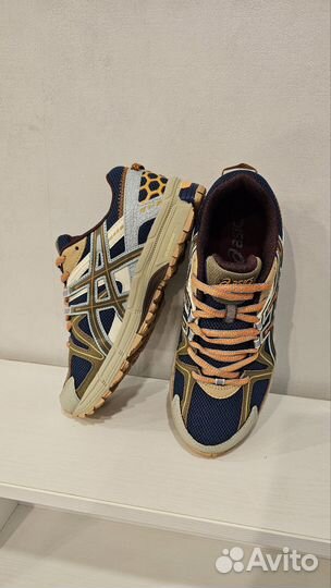 Кроссовки Asics Gel-kahana