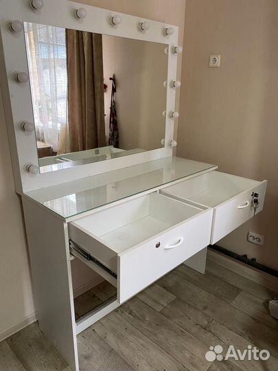 Гримерное зеркало с лампочками бу