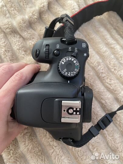 Зеркальный фотоаппарат Canon eos rebel T2i