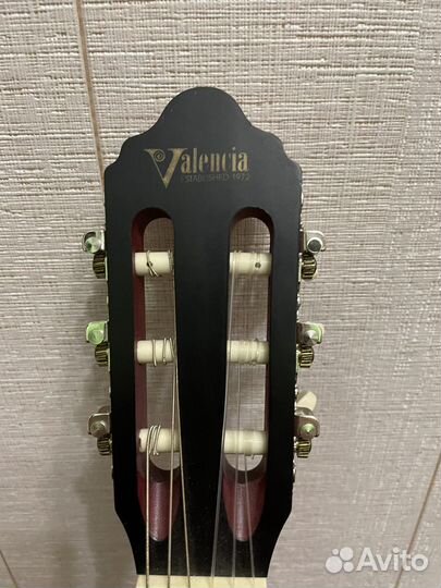 Акустическая гитара