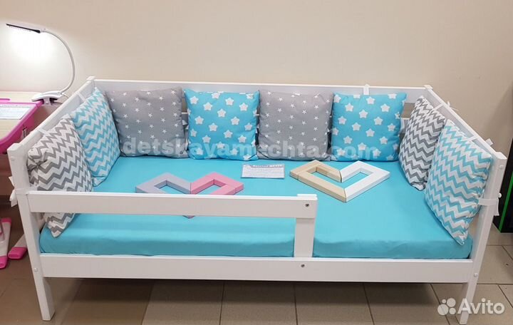 Детская кровать из дерева в наличии