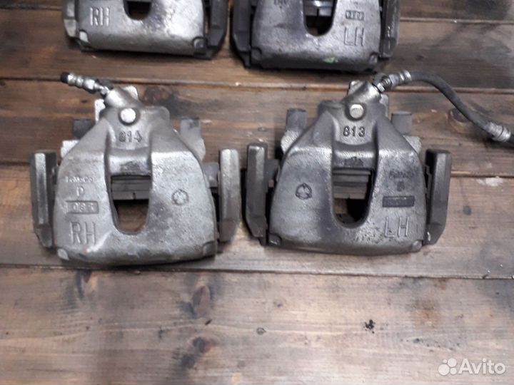 Суппорт передний Mazda 3