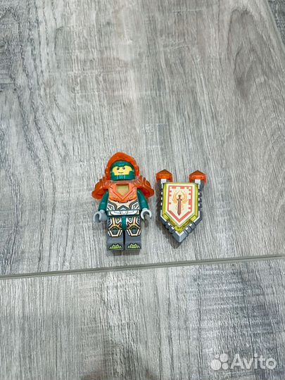 Lego минифигурки