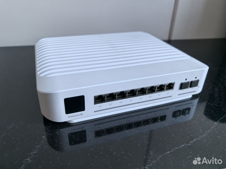 Unifi USW-Enterprise-8-PoE (120W)