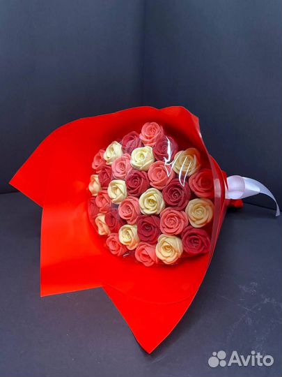 Букет - 29 Роз из Белого Шоколада