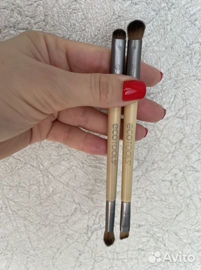 Кисти для макияжа
