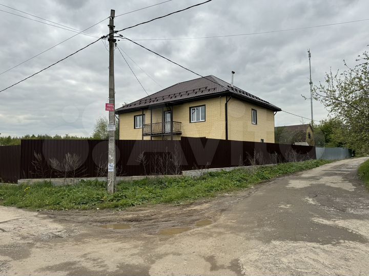 Дом 300 м² на участке 6 сот.