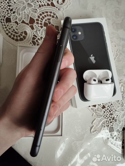 iPhone 11, 128 ГБ