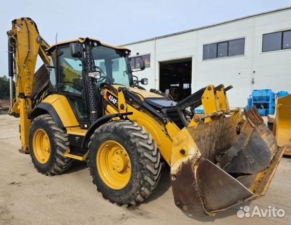Стекло лобовое нижнее правое Caterpillar 428f2