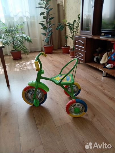 Велосипед детский трехколесный