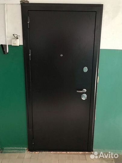 Дверь входная x-28