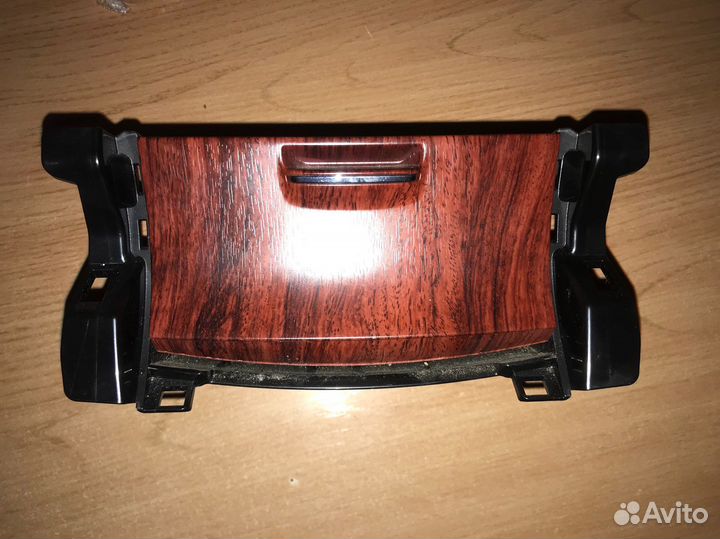 Карман/бардачок/прикуриватель/пепельница