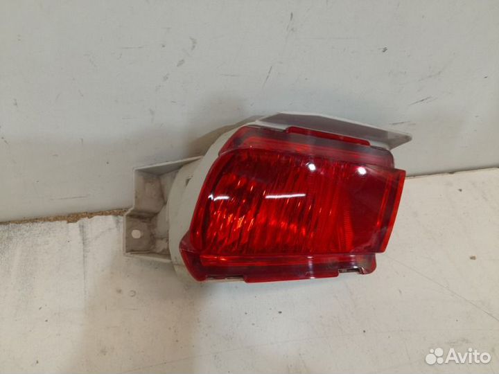Фонарь противотуманный задний левый Toyota Land